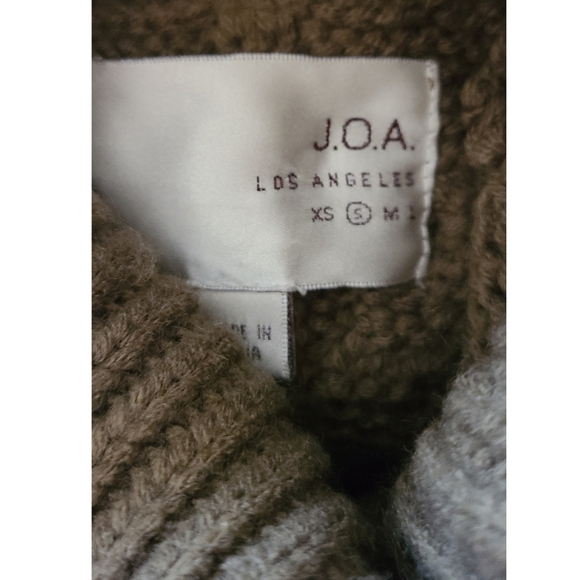J.O.A. Los Angeles Turtleneck Sweater Vest Pullover Cable-Knit Size Small - Picture 4 of 10